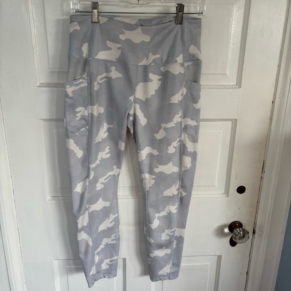 Yogalicious Lux Gray and White Leggings